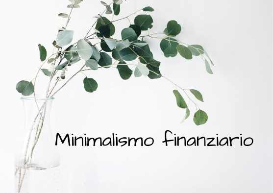 Un semplice ramo in un bicchiere di acqua trasparente è minimalismo finanziario